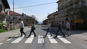 Ekipa Zavičajne nastave u selu Razdrto